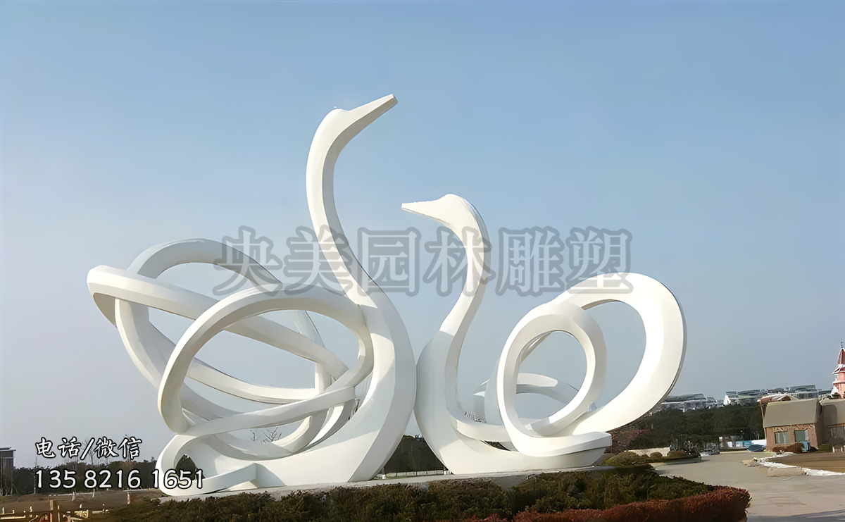 像花兒一樣的抽象天鵝雕塑