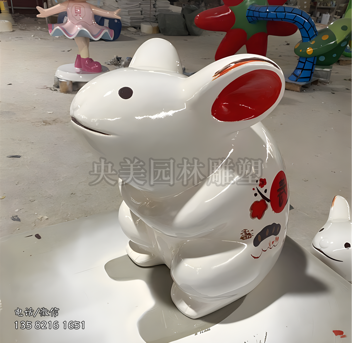 玻璃鋼仿陶瓷造型卡通老鼠雕塑