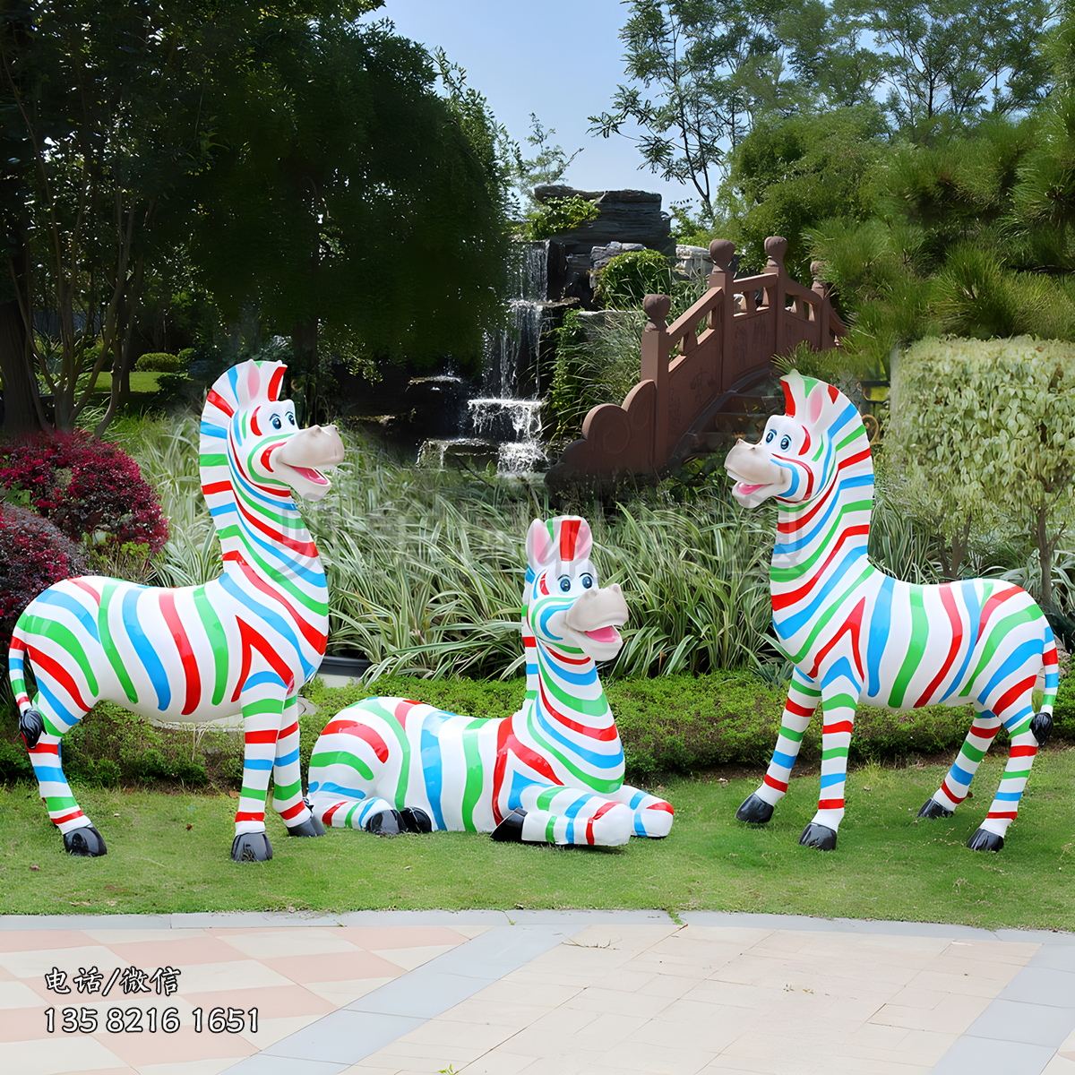 卡通造型玻璃鋼斑馬雕塑