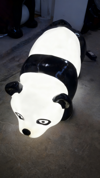 玻璃鋼發(fā)光熊貓雕塑 (3)
